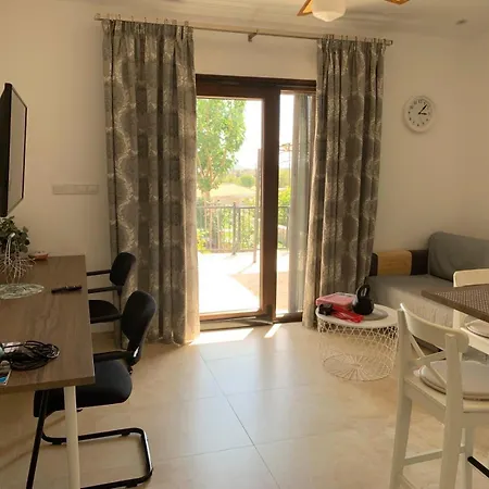 Magnolia Captains House With A Pool شقة